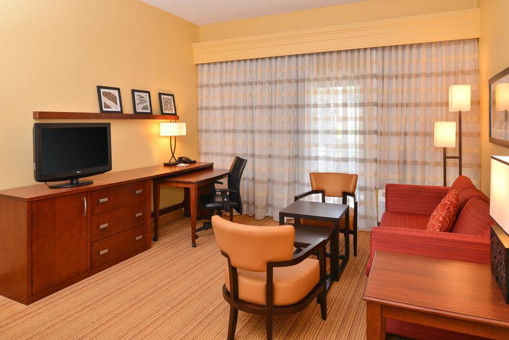 Courtyard By Marriott Columbia Northeast/Fort Jackson Area Eksteriør bilde